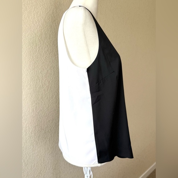 Banana Republic Black & White Sleeveless Colorblock Top XS - Picture 4 of 7